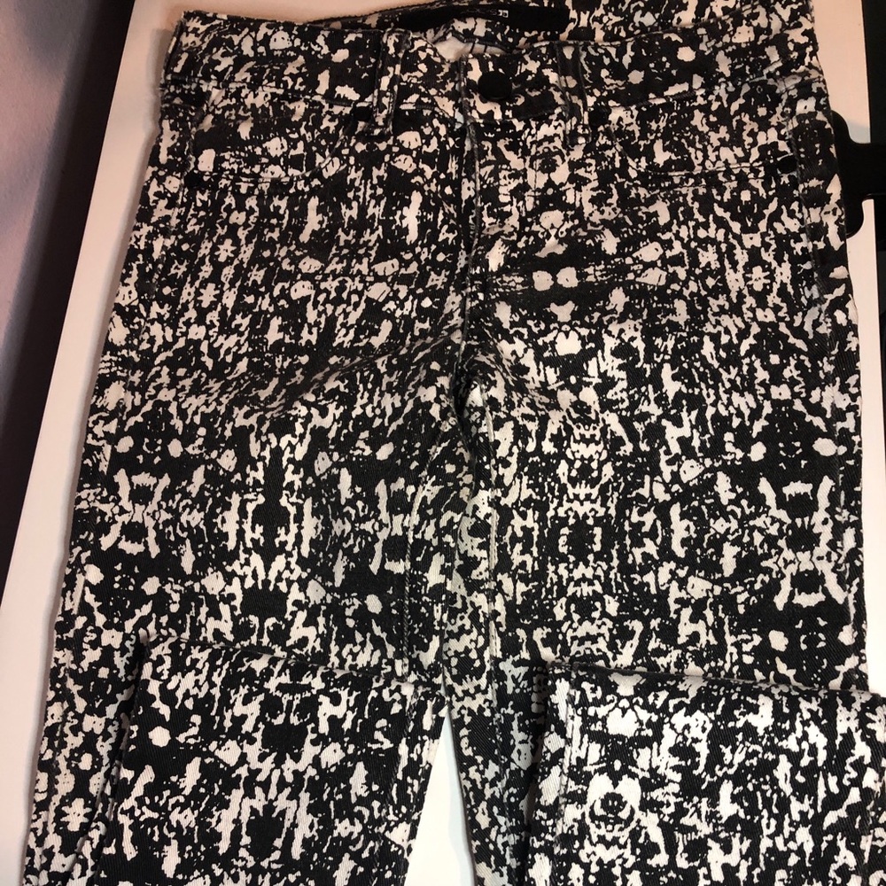 Black and white jeans